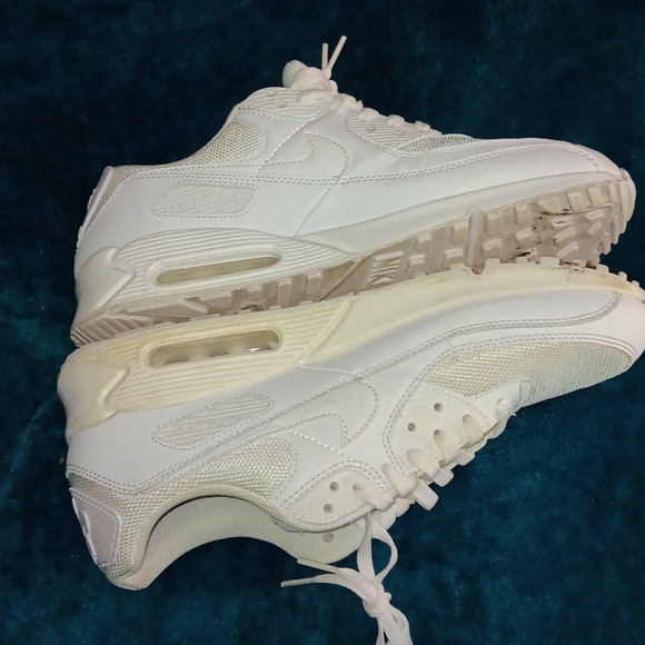 Nike Air Max 90 essential triple white size 11(CN8490-100)PREOWNED - Picture 5 of 13